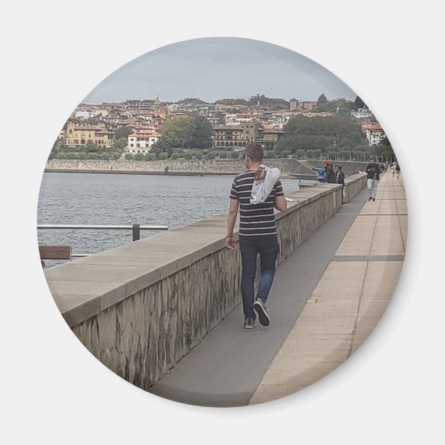 Runt hamnen i Bilbao, Spanien Magnet (Framsidan)