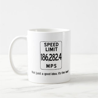 Rusa av den ljusa muggen kaffemugg