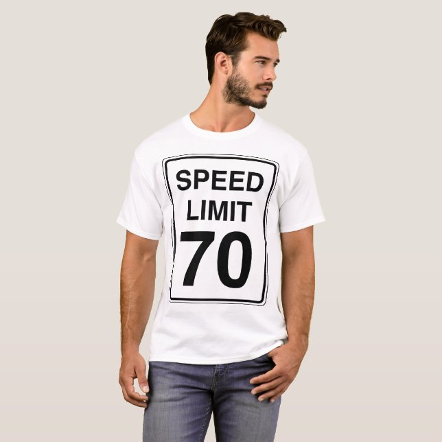 Rusa begränsar 70 undertecknar tee (Hel framsida)