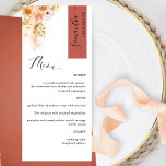Rust och Persika  Personlig med Guest Namn Meny<br><div class="desc">Varför lägga ut på platskort och menykort när du kan ha en personlig för allt-i-ett-elegantens elegant med varje gäst namn! Contemporary, enkel design och elegant med mycket detaljerad blommigt i vattenfärg i en vacker blandning av persikor, orange, , dammiga koraller, kräm och champagnenyanser. Modern skrift calligraphy inslag. Rand i det...</div>