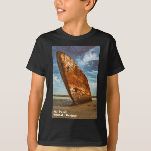 Rusted Shipwreck som har blekts eller strandsatts T Shirt