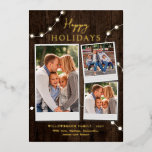 Rustic 3 Photo Collage och Fairy Ljus Guld<br><div class="desc">Vårt Helgdag Photo Collage Real Gold Foil-kort är lätt att anpassade. Lägg till dina familjefotografier och redigera platshållartexten genom att klicka på knappen "Anpassa". Ändra layouten eller typsnitt enkelt genom att använda "Design Verktyg"</div>