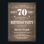 Rustic 70:e födelsedagsinbjudan Vintage Retro Inbjudningar<br><div class="desc">Rustic 70:e födelsedagsinbjudan med Rustic Wood Background. Vintage Retro. Vuxen Birthday. Male Manar eller Women Birthday. Kids Boy eller Girl Dam Tonåring Teenage Bday Inbjudan. 13:e 15:e 16:e 18:e 20:e 30:e 40:e 60:e 70:e 80:e 90:e 100:e. Vilken ålder som helst. Om du vill göra ytterligare anpassningar klickar du på knappen...</div>