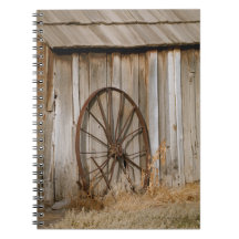 Rustic Americana Wagon Wheel på gamla Shore