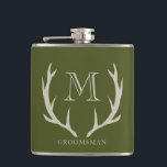 Rustic Army Grönt Antler Anpassningsbar Marskalkar Fickplunta<br><div class="desc">Fira dina marskalkar i stil med vår fantastiska Marskalkar Flask, perfekten för marskalkar, groomsman frieri gåvor eller som en bästa gåva. Den här kolven är utformad med ett strålande men modernt estetiskt material och har en bakgrund av grönten i armén som är försedd med mjuk, bärnstensformgivning och personlig monogram initialer....</div>