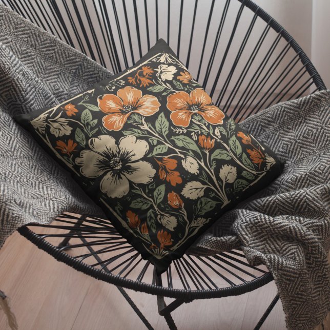 Rustic Art nouveau Aesthetic Blommigt Botanical Kudde (Skapare uppladdad)