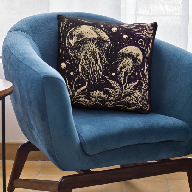 Rustic Art nouveau Violet Jellyfish Underwater Kudde (Skapare uppladdad)