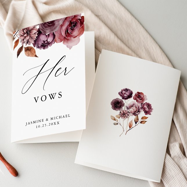Rustic Autumn Marsala Blommigt hennes Bröllop-kort Kort (Front and back views of the Rustic Autumn Marsala Floral "her" vow book.)