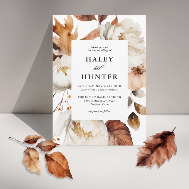 Rustic Autumn Romantic Blommigt Bröllop Inbjudningar (Rustic fall florals in this stylish wedding invitation.)