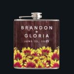 Rustic Autumn-solblommor på stängsel Bröllop Fickplunta<br><div class="desc">Lägg till en vintage charm till din speciella dag med den blommigt-temade höftkolven i bröllop,  som har en fallblomma med levande,  tvåtoniga mini-solblommor på ett väderstreck. Anpassa med namn och bröllop-datumet för nylingarna. En underbar keepy för bröllop- och jubileumsfrågor! Design © W.H. Sim. Se mer på zazzle.com/expressionsoccasions</div>