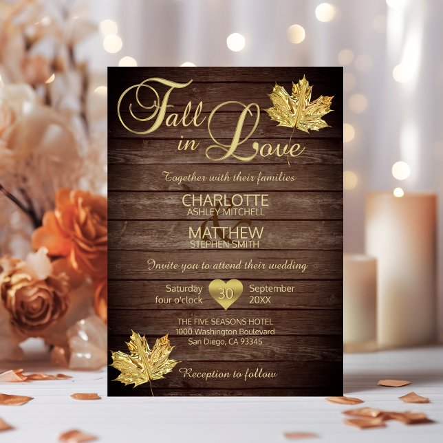 Rustic Barnwood Land Guld FALL I KÄRLEK Bröllop Inbjudningar (Rustic Barnwood Country Gold FALL IN LOVE Wedding Invitation)