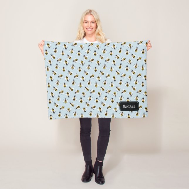 Rustic Bee Pojke Blanket med eget namn Fleecefilt (På plats)
