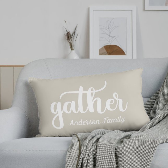 Rustic Beige Autumn Gathering Family Namn Lumbarkudde (Skapare uppladdad)