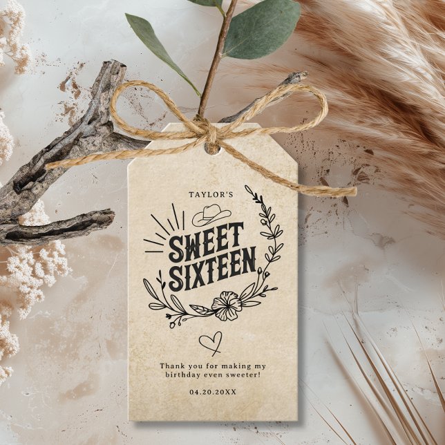 Rustic Beige Western Blommigt Sweet sixteen Birthd Presentetikett (Rustic Sweet Sixteen gift tag with western floral design and twine bow, styled with dried florals.)