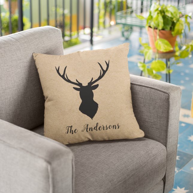Rustic Black Hjort | Kraft | Familj Namn Kudde (Skapare uppladdad)