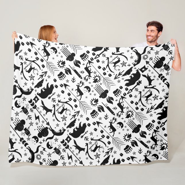 Rustic Black Uggla Bear Hjort Fox Woodland Mönster Fleecefilt (På plats)