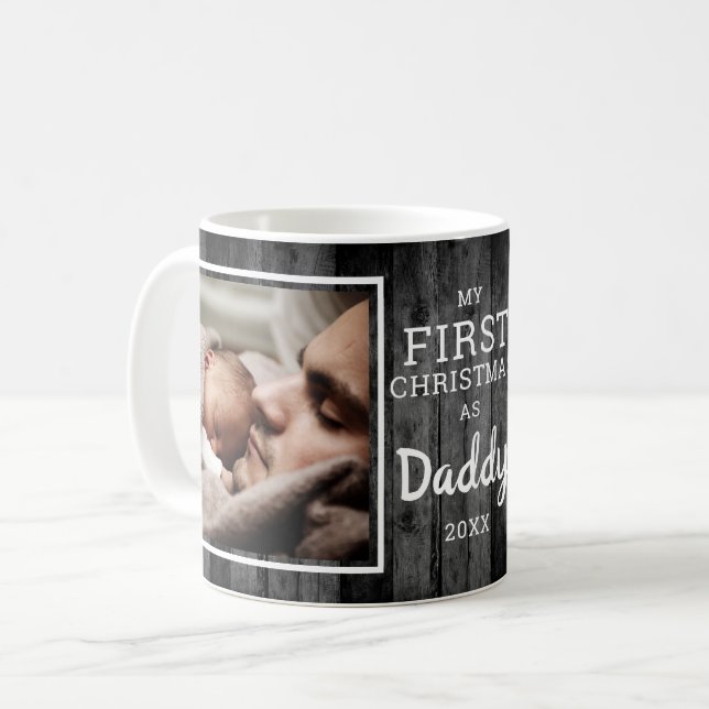 Rustic  Black Wood Daddy's First Christmas 2 Photo Kaffemugg (Framsida vänster)