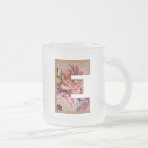 Rustic Blommigt Initial Brev E Monogram Frostad Glasmugg