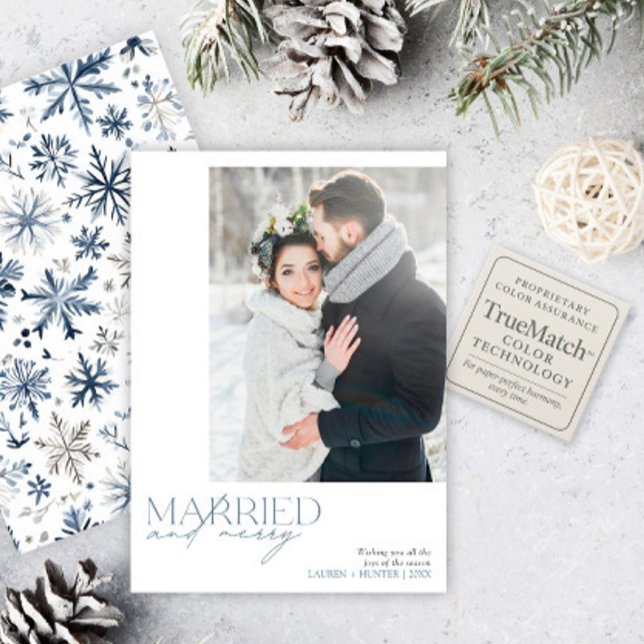 Rustic Blue Married & Merry Newlyged Photo Julkort (Skapare uppladdad)