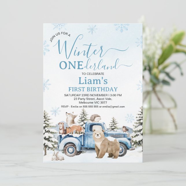 Rustic Blue Truck Bear Winter Onederland Birthday Inbjudningar (Stående Fram)