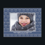 Rustic Blue White Menorah Hanukkah Photo Helg Vykort<br><div class="desc">Rustic Blue White Menorah Hanukkah Photo Postcard med en festive mönster av Hanukkah-menorahs och din anpassningsbar text och bild. Skicka dina semesterhälsningar i en roligt,  på ett bra sätt med de här älsklingsvykorten!</div>