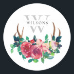 Rustic Boho Red Blommigt Stag Antlers Monogram Runt Klistermärke<br><div class="desc">Om du behöver ytterligare anpassningar kan du kontakta mig på yellowfebstudio@gmail.com.</div>