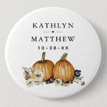 Rustic Botanical Autumn Pumpkin Fall Wedding Knapp<br><div class="desc">Rustik botanisk höstknapp för höstklumpor för blomning. Alla texterna är i förväg ordnade så att du enkelt och snabbt kan anpassa dig med dina egna detaljer.</div>