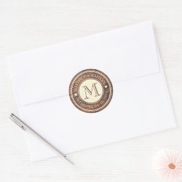 Rustic Bröllop Heart Monogram i Mörk Walnut Runt Klistermärke