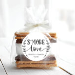 Rustic Bröllop Smore Kärlek Favor Runt Klistermärke<br><div class="desc">De här vackra klistermärkena är perfekt för babyduschfavörer,  möhippor,  födelsedagsfester och bröllop. Se hela samlingen för mer matchande objekt!</div>