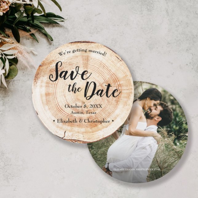 Rustic Bröllop spara datum fotoWood Grain Inbjudningar (Rustic Wedding round invitation photo save the dates.)