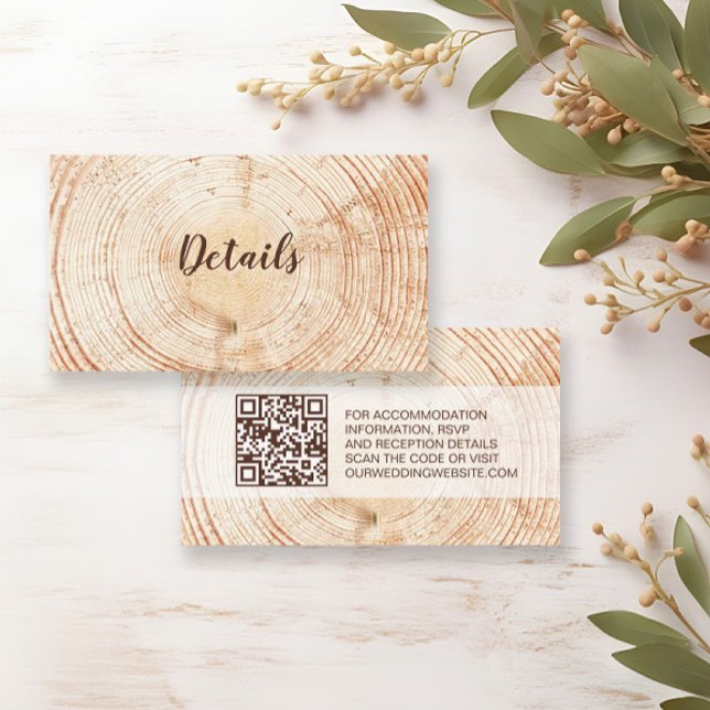 Rustic Bröllop Wood Grain Details QR-Anpassningsba Tilläggskort (Details enclosure card with wedding website QR code, wood texture background.)