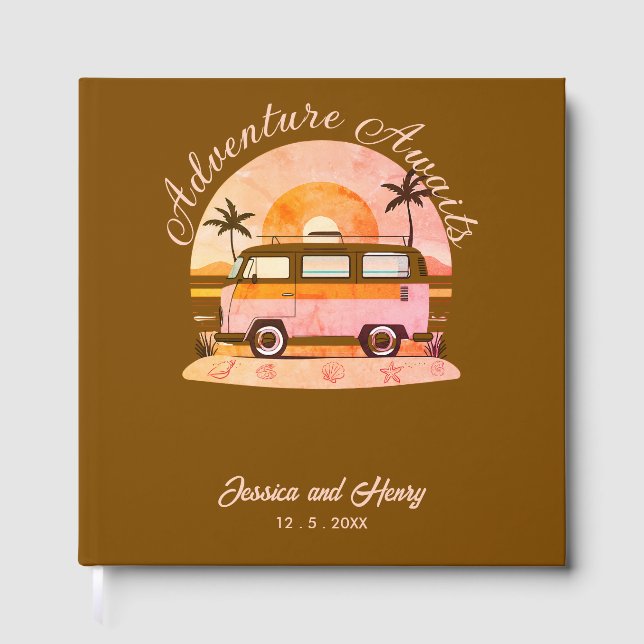 Rustic Brown Äventyr Awaits Travel Gästböcker (Framsida)