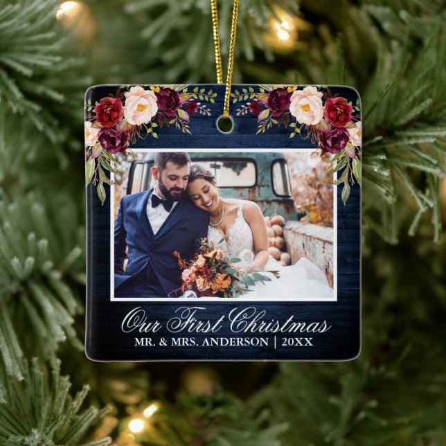 Rustic Burgundy Blommigt Blue Wood Första jul Julgransprydnad Keramik (Träd)