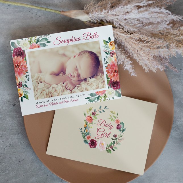 Rustic Burgundy Blommigt Flicka Photo Birth Meddelande (Skapare uppladdad)
