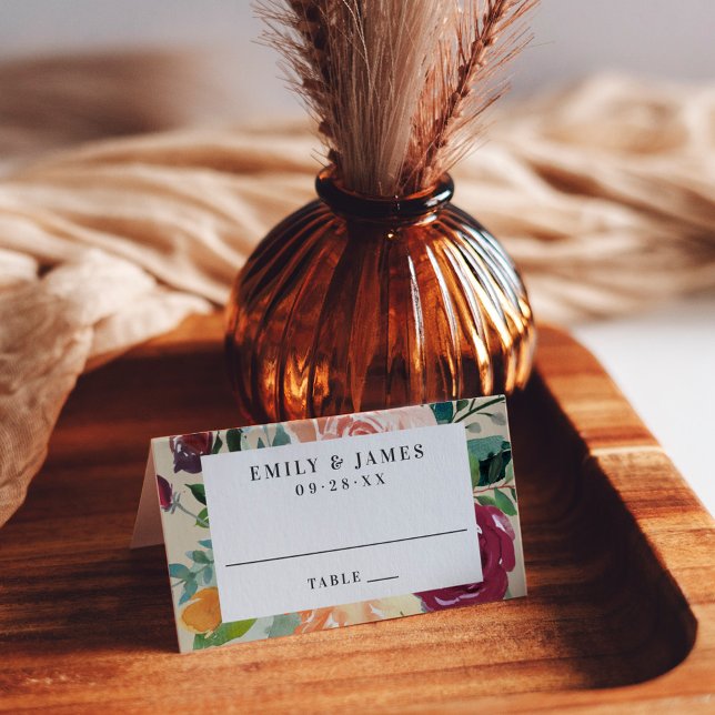 Rustic Burgundy Blommigt Gräns Bröllop Monogram Placeringskort (Skapare uppladdad)