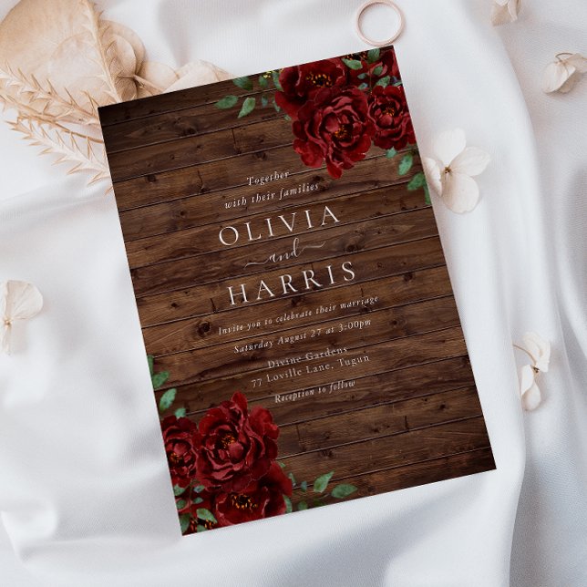 Rustic Burgundy Röd ros bröllopsinbjudan Inbjudningar (Skapare uppladdad)
