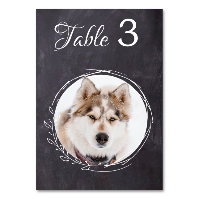 Rustic Chalkboard Greenery Bröllop Pet Photo Bordsnummer (Framsidan)