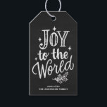 Rustic Chalkboard Joy till världsjulen Sång Presentetikett<br><div class="desc">Herren är kom. Anpassadets helgdag-märkre med handskriven julbakgrund i sång med faux chalkboard-bakgrund. Anpassa genom att lägga till namn och meddelanden. Denna moderna,  roliga julklapp är tillgänglig i många olika bakgrunder.</div>