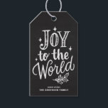 Rustic Chalkboard Joy till världsjulen Sång Presentetikett<br><div class="desc">Herren är kom. Anpassadets helgdag-märkre med handskriven julbakgrund i sång med faux chalkboard-bakgrund. Anpassa genom att lägga till namn och meddelanden. Denna moderna,  roliga julklapp är tillgänglig i många olika bakgrunder.</div>