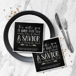 Rustic Chalkboard jul Verse Typography Pappersservett<br><div class="desc">Julbibeln i Rustic Personlig Verse Typography on Chalkboard Party Napkins med Luke 2:11 i festive typography on a rustic chalkboard bakgrund, med femtio blomningsrätter av vita gräs grenar och gräs-koner. Perfekt för en familjemöte, kyrkohändelse eller bara för att komma ihåg orsaken till säsongen! Skapat av Zazzle pro designer BK Thompson...</div>