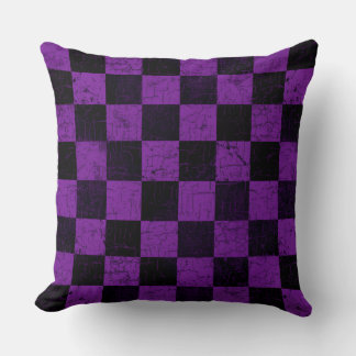 Rustic Checks, Purple and Black Kudde