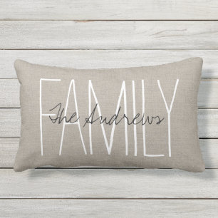 Rustic Chic Family Monogram Utomhuskudde