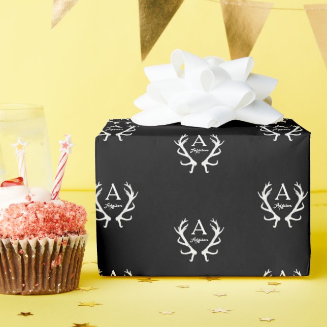 Rustic Deer Antlers Monogram Custom Color Presentpapper (Födelsedagsfest)