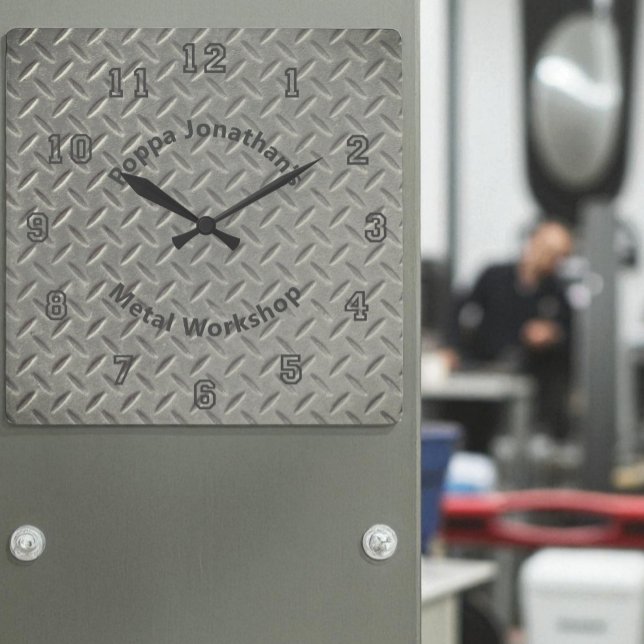 Rustic Diamond Plate Faux Metall Lug Mönster Anpas Fyrkantig Klocka (diamond plate design template square wall clock)