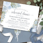 Rustic Dusty Blue Blommigt Bröllop Rehearsal Midda Inbjudningar<br><div class="desc">Denna vackra inbjudan till repetitionsmiddag är både rustik och elegant. Den har en handmålad vattenfärgskonstruktion med ro, blommar och trädgårdsgrey i skuggor av dammig blått och sage grönt. Den har information både om bröllop-repetitionen och om den kommande firandemiddagen. Perfekt för att hålla brudens sida informerat om alla högtider före bröllop....</div>