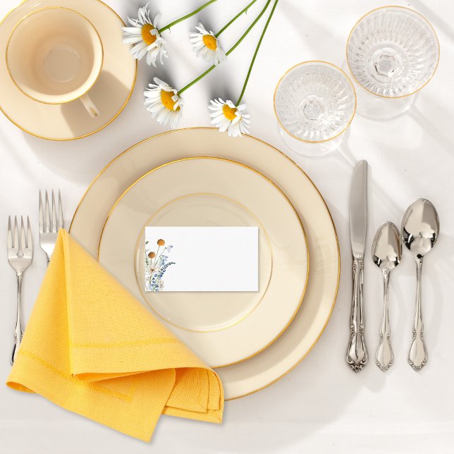 Rustic Dusty Blue Wildblommor & Daisy Bröllop Placeringskort (Rustic Dusty Blue Wildflowers & Daisies Wedding Table Place Card)