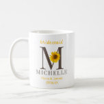 Rustic Editable Solros Bridesmaid Bröllop Kaffemugg<br><div class="desc">En strålande modern,  redigerbar brun och gult med solrosmonogrammat kopp. Flytta solrossen så att den matchar din ursprungliga med modern klassisk typografi. Alla inslag färg är redigerbara,  klicka bara på anpassa ytterligare och välj det lagrar som du vill ändra. Berätta om du behöver hjälp eller har speciella förfrågningar.</div>