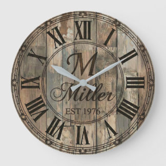 Rustic Family Monogram Wall Clock | Wood-Look  Stor Klocka