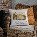 Rustic Farmhouse Personlig Photo Dekorativ kudde<br><div class="desc">Bakgrunden till färg kan anpassas till onlinen (till vilken färg som helst!). Designad av Berry Berry Sweet {www.berryberrysweet.com}</div>