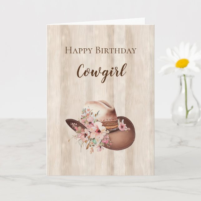 Rustic Faux Wood Cowgirl Blommigt Hat Birthday Kort (Liten växt)